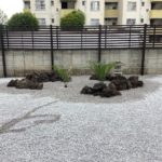 工事後砂利敷き庭園